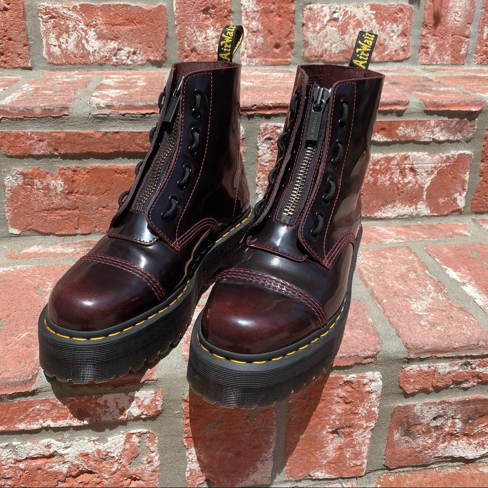 Dr Martens Sinclair Platform Boot in Arcadia Red